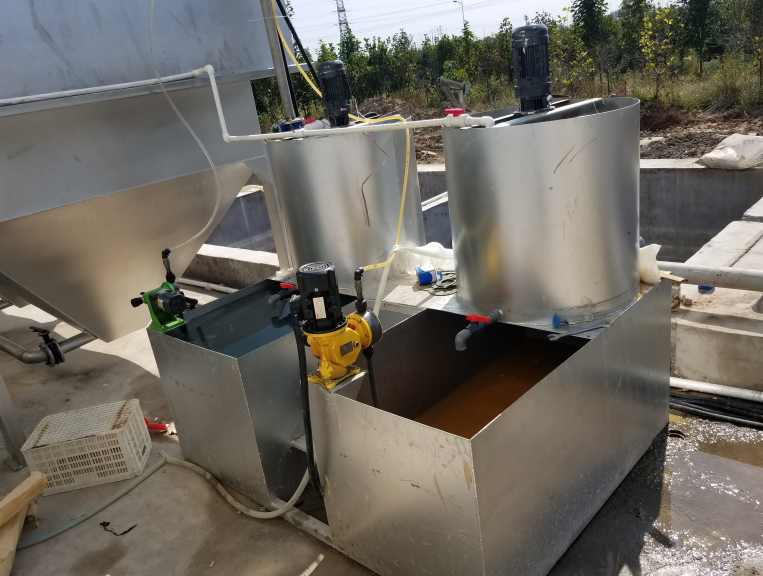 全自動加藥裝置設(shè)備用途，全自動智能加藥裝置價格，加藥裝置詳細介紹03