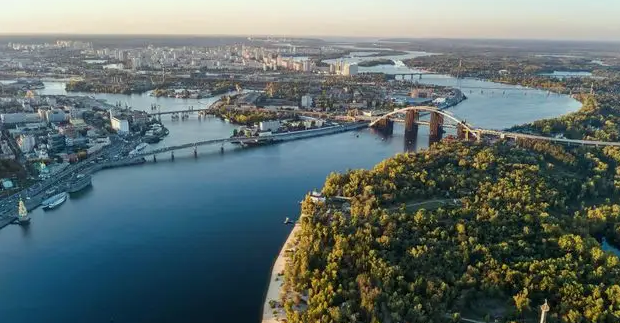 由于擔(dān)心烏克蘭戰(zhàn)爭(zhēng)將加劇供應(yīng)鏈問(wèn)題，水務(wù)行業(yè)提出應(yīng)急計(jì)劃